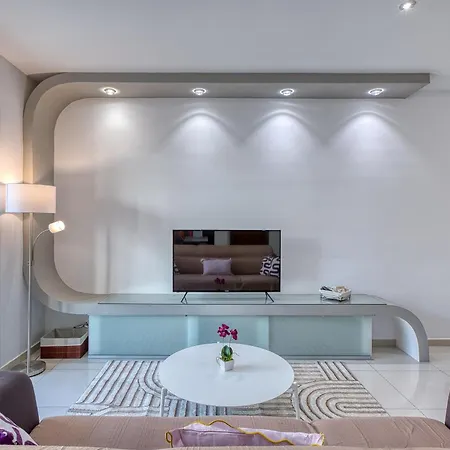 Silhouette By Solea Homes - Contemporary Living Apartamento *