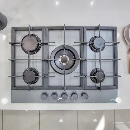 Silhouette By Solea Homes - Contemporary Living Apartamento