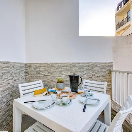 Silhouette By Solea Homes - Contemporary Living