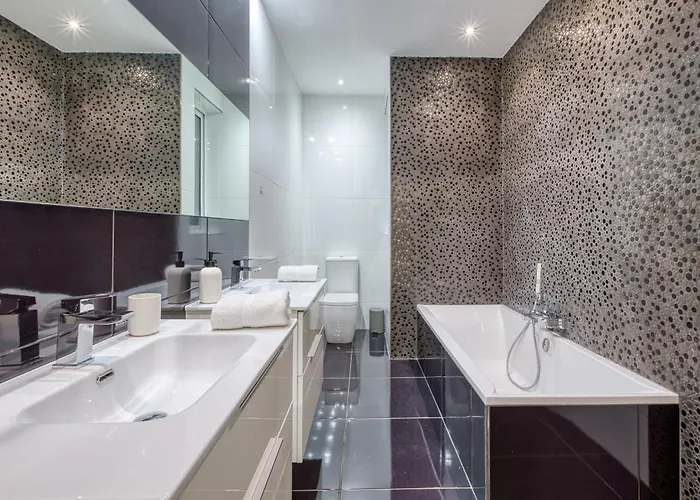 Silhouette By Solea Homes - Contemporary Living Διαμέρισμα *