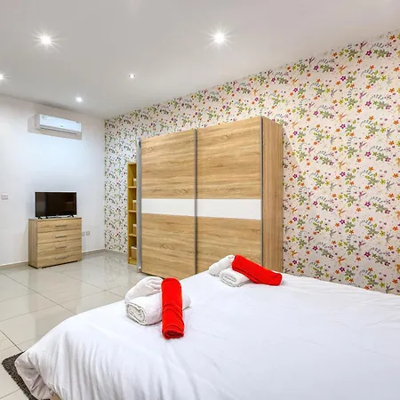 Silhouette By Solea Homes - Contemporary Living Апартаменты *