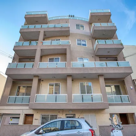 Апартаменты Silhouette By Solea Homes - Contemporary Living *