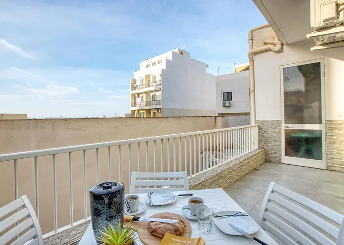 Silhouette By Solea Homes - Contemporary Living Apartment Marsaskala