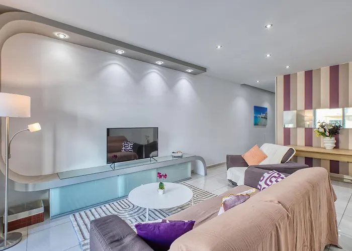 Apartament Silhouette By Solea Homes - Contemporary Living