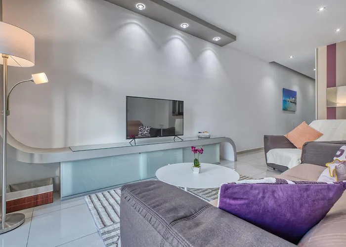 Silhouette By Solea Homes - Contemporary Living