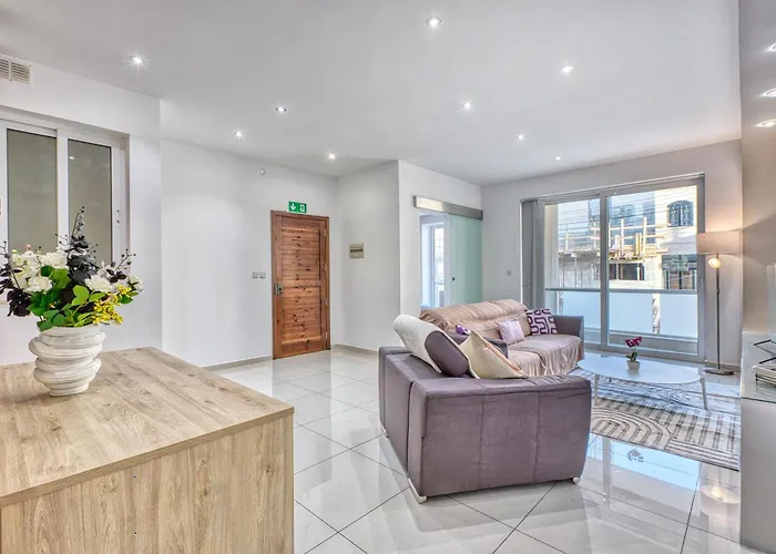 Silhouette By Solea Homes - Contemporary Living