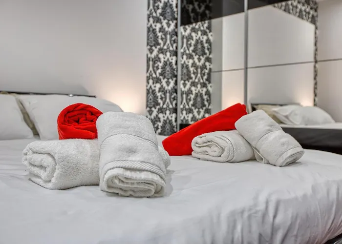 Apartament Silhouette By Solea Homes - Contemporary Living