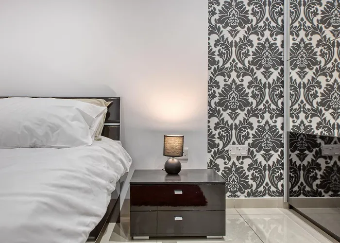 Silhouette By Solea Homes - Contemporary Living דירה